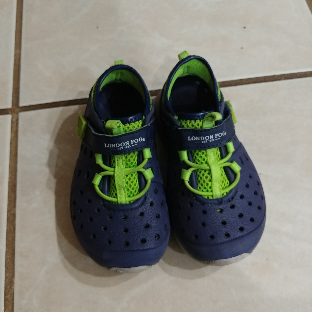 Good condition boys water shoes.